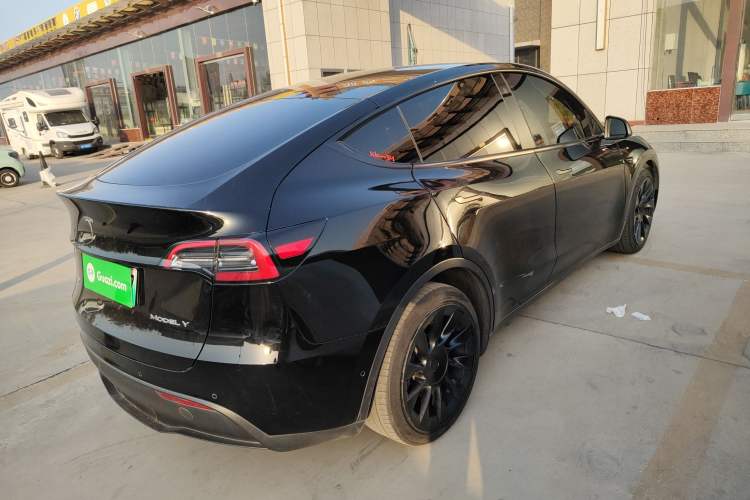 Used Tesla Model Y 2021 Long-Range All-Wheel-Drive Version Rear Right 45 Deg