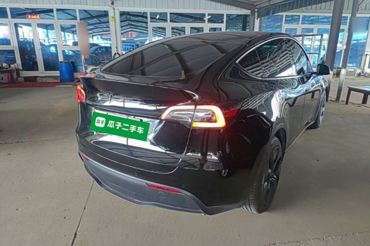 Used Tesla Model Y 2021 Standard Range Rear-Wheel Drive Version Rear Right 45 Deg