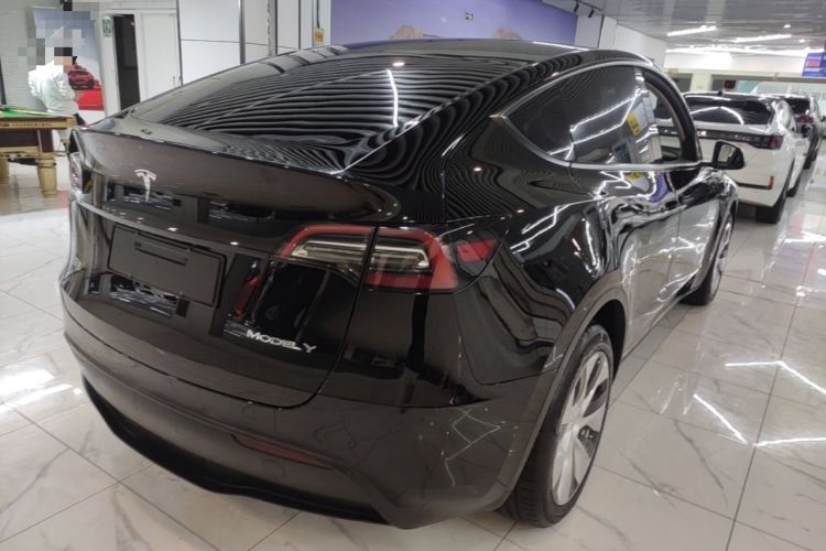 Used Tesla Model Y 2021 Long-Range All-Wheel-Drive Version 3D7 Rear Right 45 Deg
