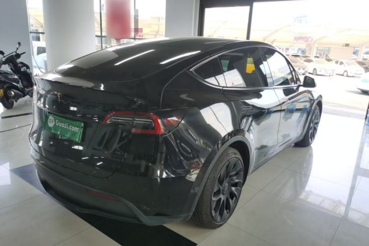 Used Tesla Model Y 2021 Standard Range Rear-Wheel Drive Version Rear Right 45 Deg