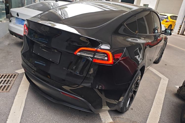 Used Tesla Model Y 2021 Standard Range Rear-Wheel Drive Version Rear Right 45 Deg