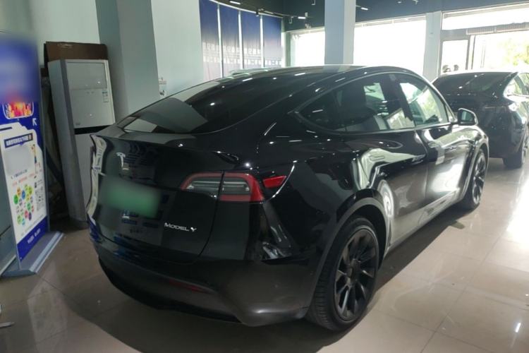 Used Tesla Model Y 2021 Standard Range Rear-Wheel Drive Version Rear Right 45 Deg