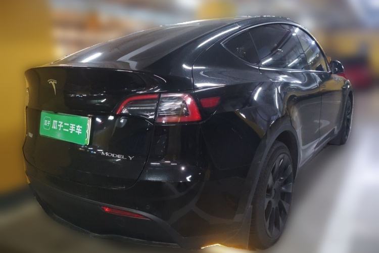 Used Tesla Model Y 2021 Standard Range Rear-Wheel Drive Version Rear Right 45 Deg