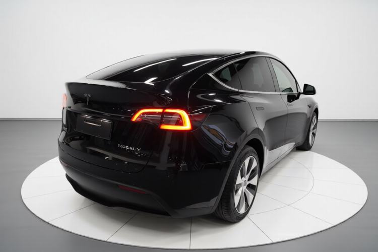 Used Tesla Model Y 2021 Standard Range Rear-Wheel Drive Version Rear Right 45 Deg
