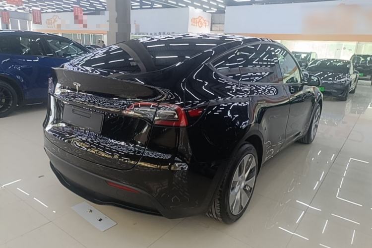 Used Tesla Model Y 2021 Standard Range Rear-Wheel Drive Version Rear Right 45 Deg