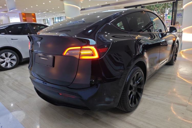Used Tesla Model Y 2021 Long-Range All-Wheel-Drive Version 3D7 Rear Right 45 Deg