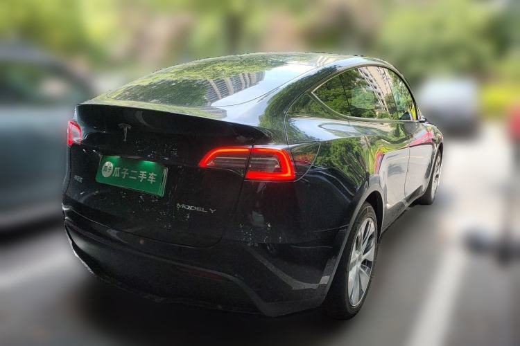 Used Tesla Model Y 2021 Long-Range All-Wheel-Drive Version Rear Right 45 Deg