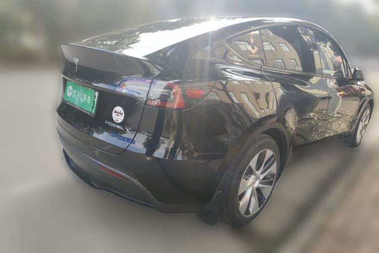 Used Tesla Model Y 2021 Standard Range Rear-Wheel Drive Version Rear Right 45 Deg
