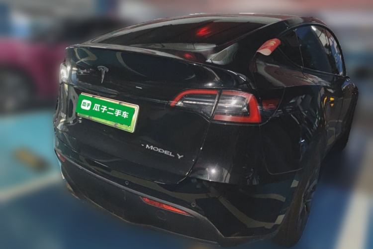Used Tesla Model Y 2021 Standard Range Rear-Wheel Drive Version Rear Right 45 Deg