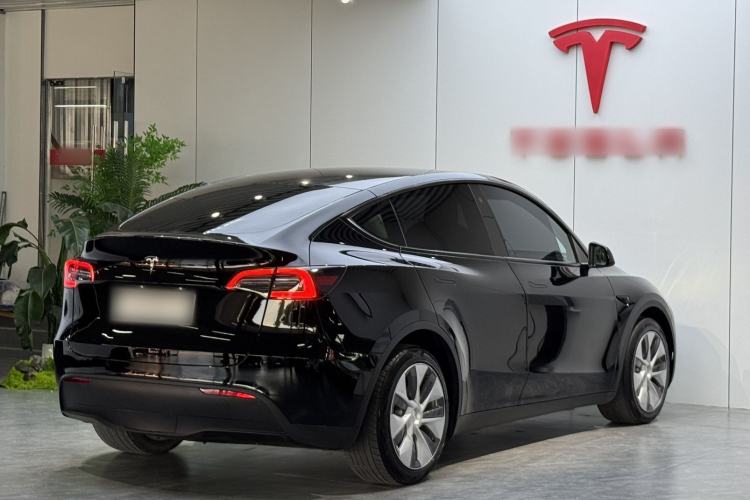 Used Tesla Model Y 2021 Standard Range Rear-Wheel Drive Version Rear Right 45 Deg