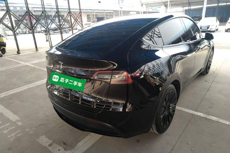 Used Tesla Model Y 2021 Standard Range Rear-Wheel Drive Version Rear Right 45 Deg