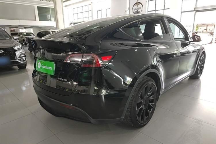 Used Tesla Model Y 2021 Standard Range Rear-Wheel Drive Version Rear Right 45 Deg