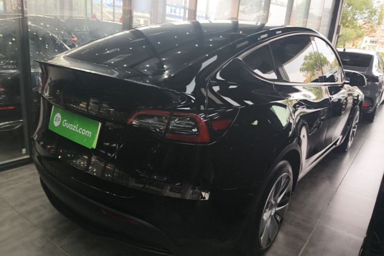 Used Tesla Model Y 2021 Standard Range Rear-Wheel Drive Version Rear Right 45 Deg