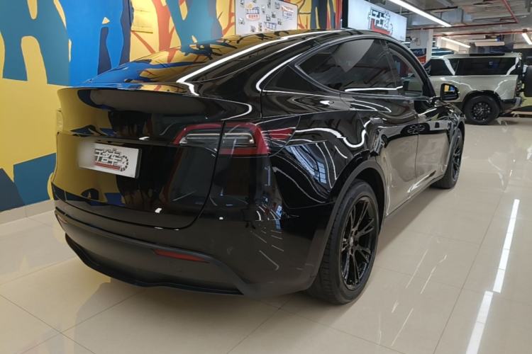 Used Tesla Model Y 2021 Standard Range Rear-Wheel Drive Version Rear Right 45 Deg