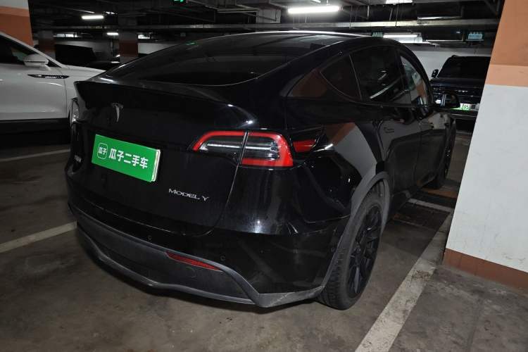 Used Tesla Model Y 2021 Long-Range All-Wheel-Drive Version Rear Right 45 Deg
