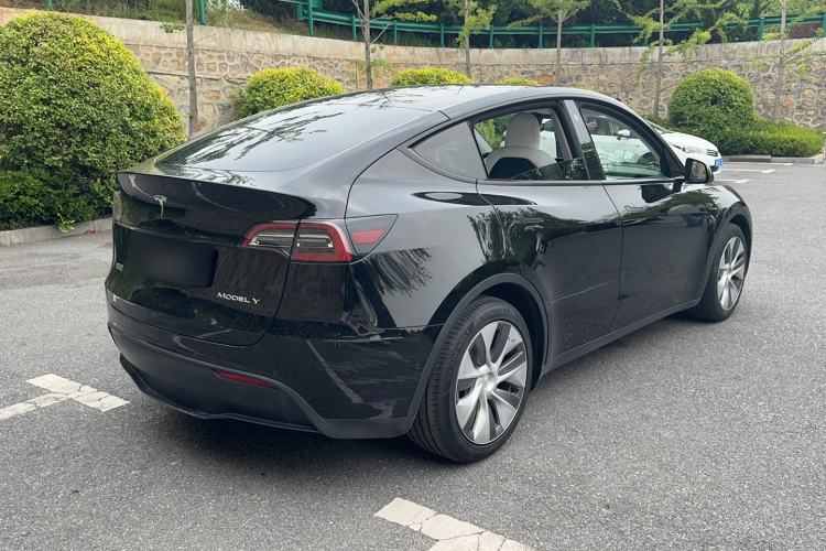 Used Tesla Model Y 2021 Standard Range Rear-Wheel Drive Version Rear Right 45 Deg
