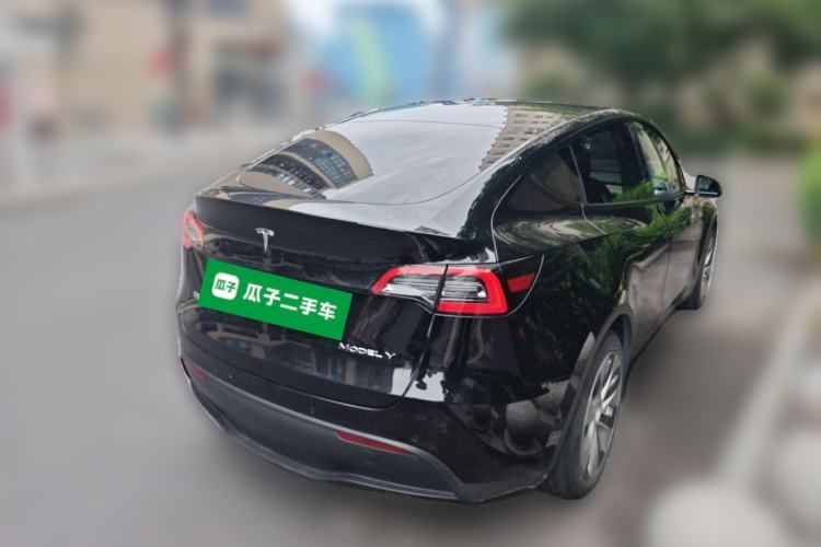 Used Tesla Model Y 2021 Standard Range Rear-Wheel Drive Version Rear Right 45 Deg