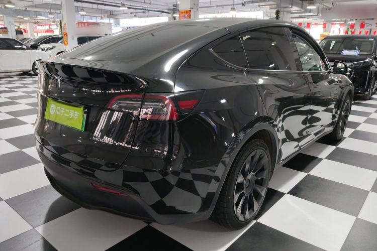 Used Tesla Model Y 2021 Standard Range Rear-Wheel Drive Version Rear Right 45 Deg