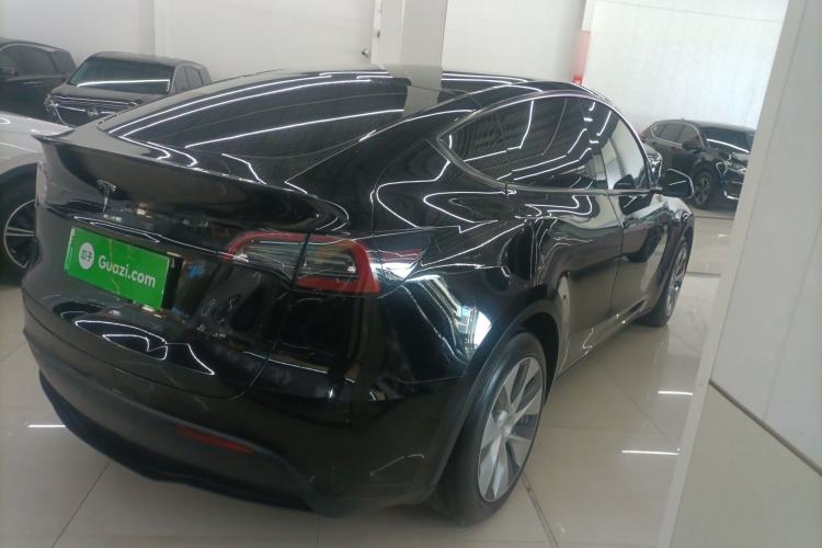 Used Tesla Model Y 2021 Standard Range Rear-Wheel Drive Version Rear Right 45 Deg