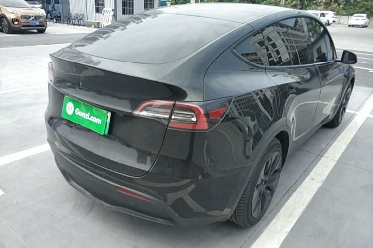 Used Tesla Model Y 2021 Standard Range Rear-Wheel Drive Version Rear Right 45 Deg
