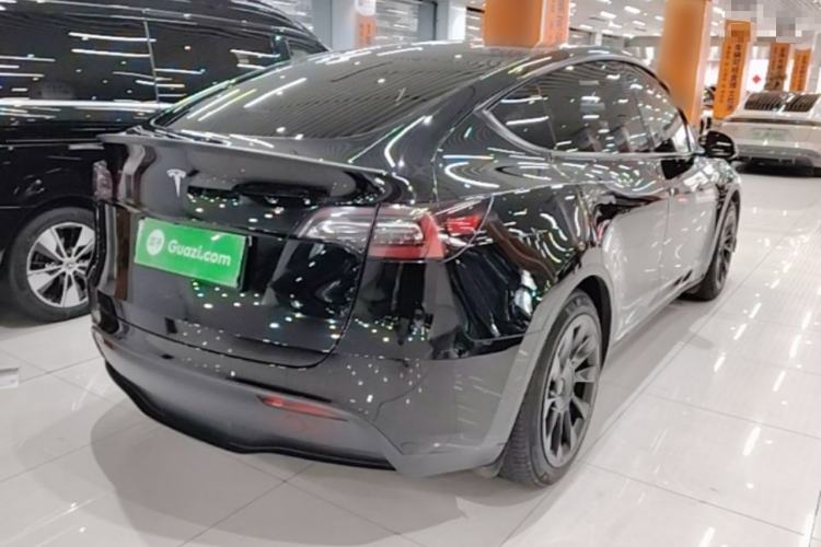 Used Tesla Model Y 2021 Standard Range Rear-Wheel Drive Version Rear Right 45 Deg