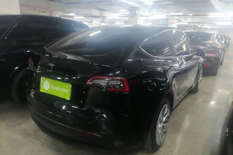 Used Tesla Model Y 2021 Standard Range Rear-Wheel Drive Version Rear Right 45 Deg