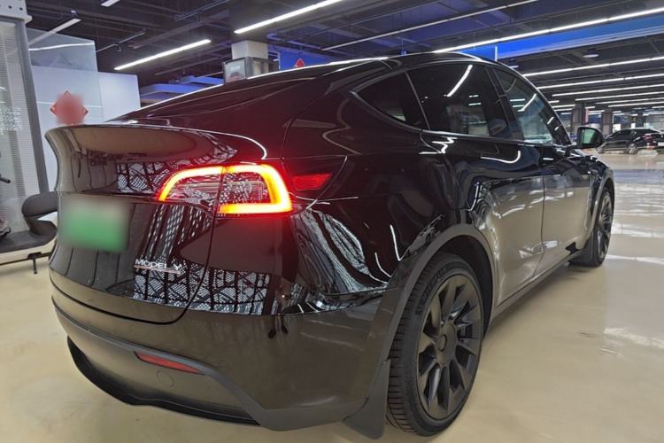 Used Tesla Model Y 2021 Standard Range Rear-Wheel Drive Version Rear Right 45 Deg