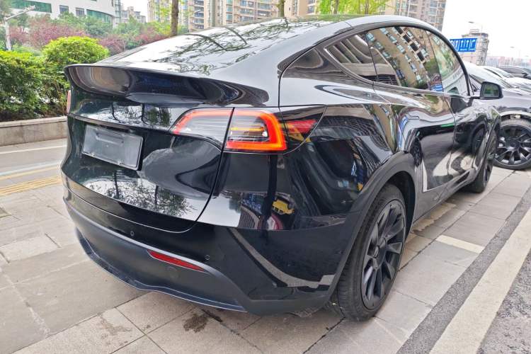 Used Tesla Model Y 2021 Standard Range Rear-Wheel Drive Version Rear Right 45 Deg