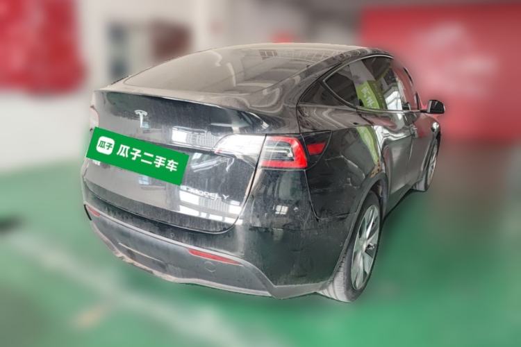 Used Tesla Model Y 2021 Revised Version 2 Long-Range All-Wheel-Drive Edition Rear Right 45 Deg