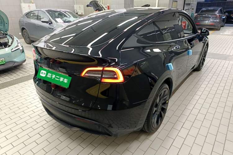 Used Tesla Model Y 2021 Long-Range All-Wheel-Drive Version Rear Right 45 Deg