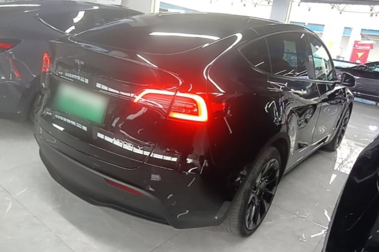 Used Tesla Model Y 2021 Standard Range Rear-Wheel Drive Version Rear Right 45 Deg