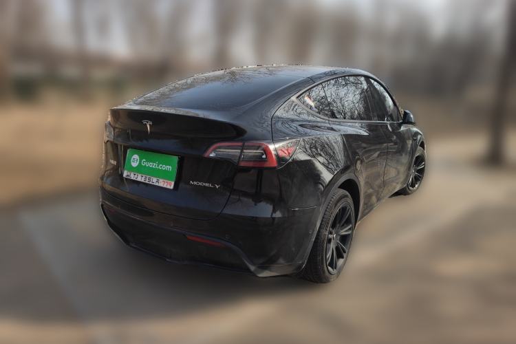 Used Tesla Model Y 2021 Long-Range All-Wheel-Drive Version 3D7 Rear Right 45 Deg