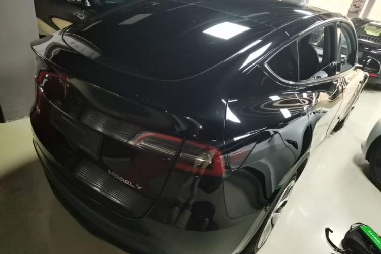 Used Tesla Model Y 2021 Long-Range All-Wheel-Drive Version 3D7 Rear Right 45 Deg