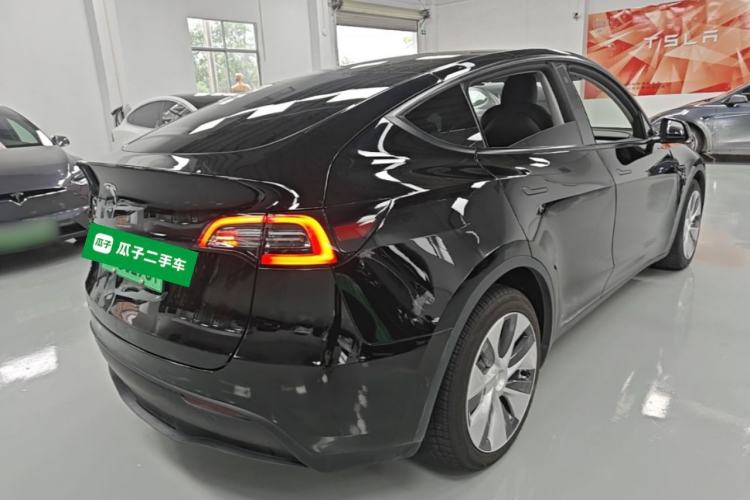 Used Tesla Model Y 2021 Long-Range All-Wheel-Drive Version Rear Right 45 Deg