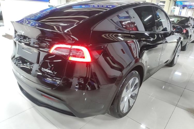 Used Tesla Model Y 2021 Standard Range Rear-Wheel Drive Version Rear Right 45 Deg