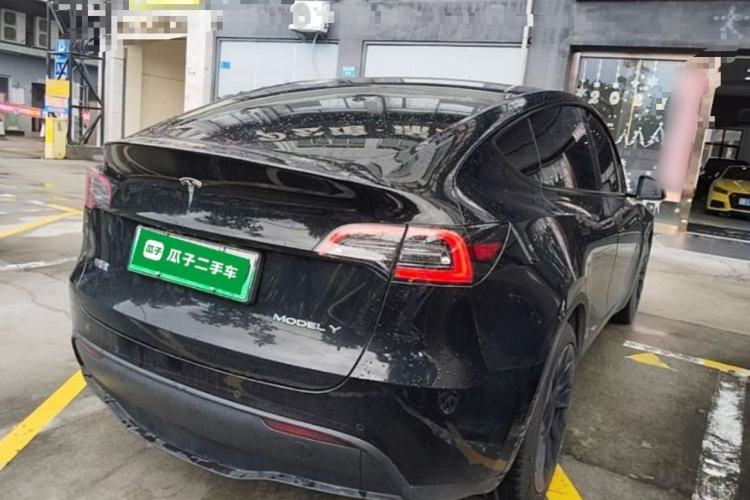 Used Tesla Model Y 2021 Standard Range Rear-Wheel Drive Version Rear Right 45 Deg
