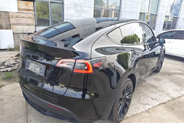 Used Tesla Model Y 2021 Standard Range Rear-Wheel Drive Version Rear Right 45 Deg