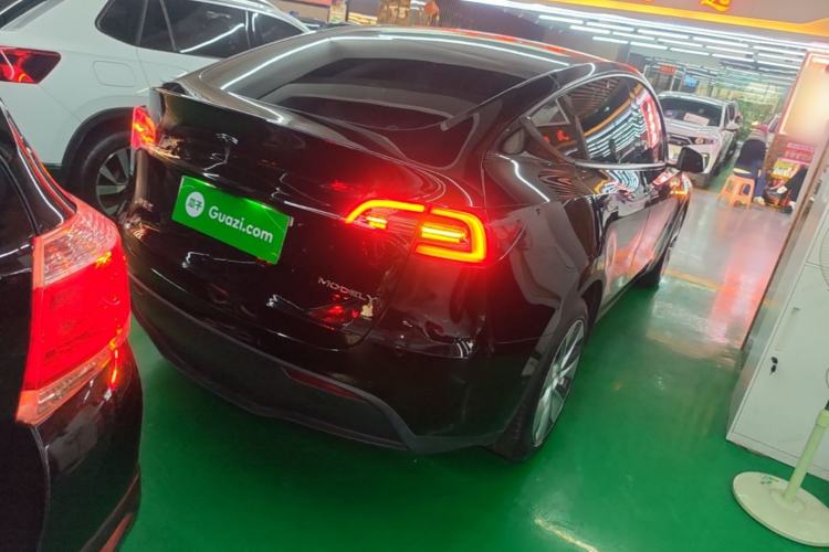 Used Tesla Model Y 2021 Long-Range All-Wheel-Drive Version 3D7 Rear Right 45 Deg