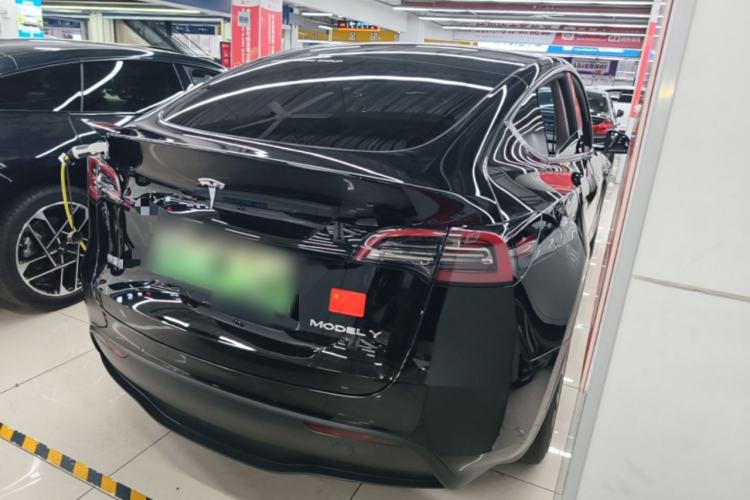 Used Tesla Model Y 2021 Standard Range Rear-Wheel Drive Version Rear Right 45 Deg