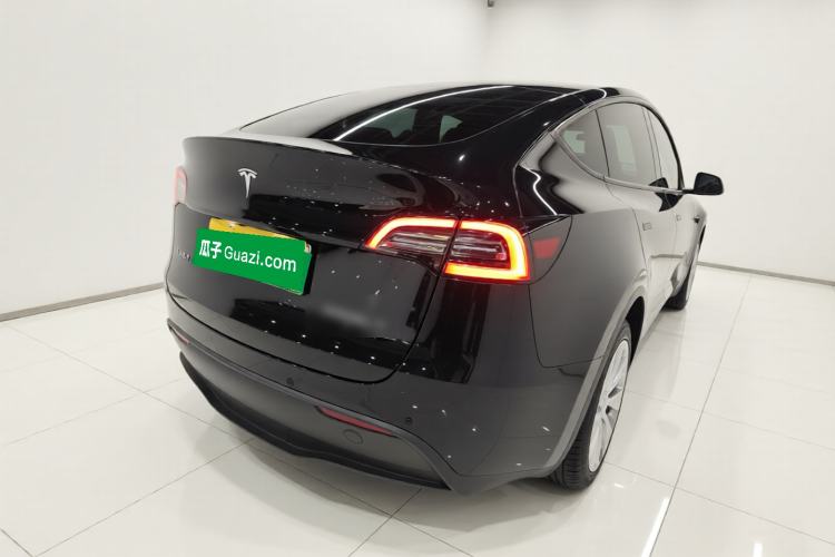 Used Tesla Model Y 2021 Long-Range All-Wheel-Drive Version Rear Right 45 Deg
