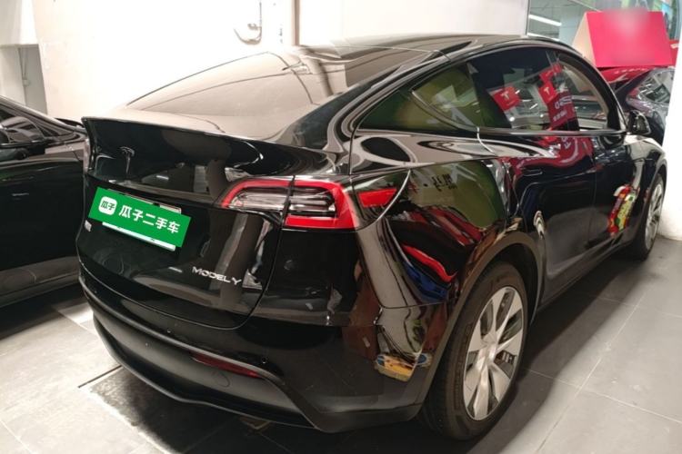 Used Tesla Model Y 2021 Long-Range All-Wheel-Drive Version Rear Right 45 Deg