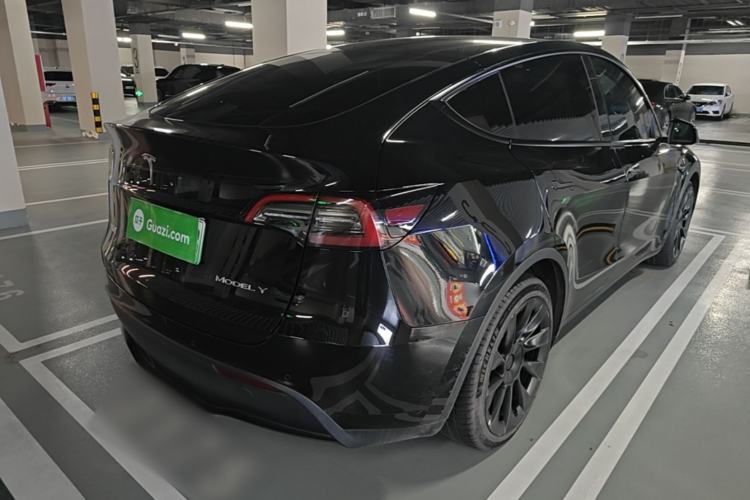 Used Tesla Model Y 2021 Standard Range Rear-Wheel Drive Version Rear Right 45 Deg