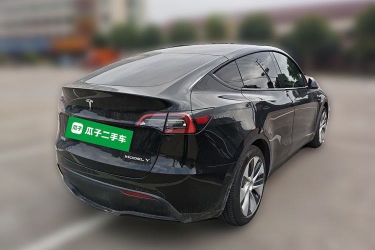 Used Tesla Model Y 2021 Standard Range Rear-Wheel Drive Version Rear Right 45 Deg