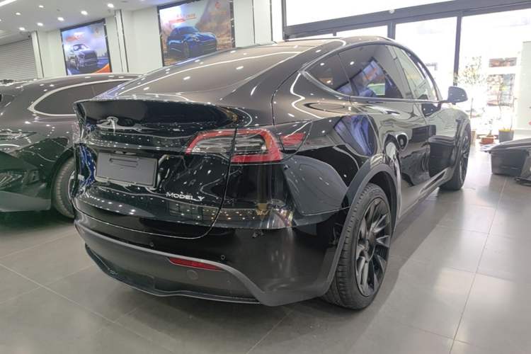 Used Tesla Model Y 2021 Standard Range Rear-Wheel Drive Version Rear Right 45 Deg