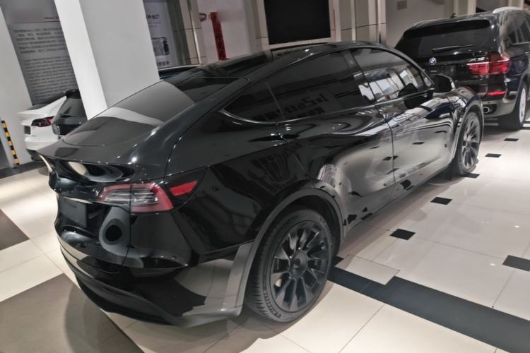 Used Tesla Model Y 2021 Standard Range Rear-Wheel Drive Version Rear Right 45 Deg