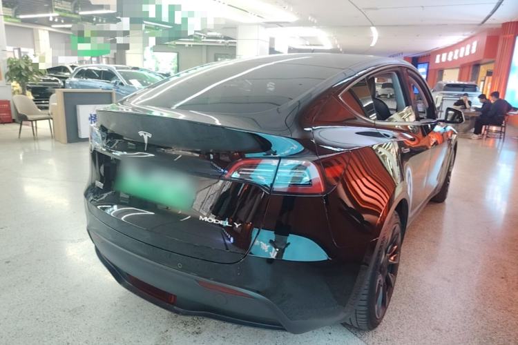 Used Tesla Model Y 2021 Standard Range Rear-Wheel Drive Version Rear Right 45 Deg