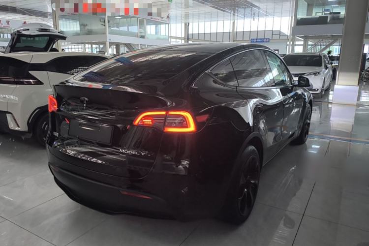 Used Tesla Model Y 2021 Standard Range Rear-Wheel Drive Version Rear Right 45 Deg