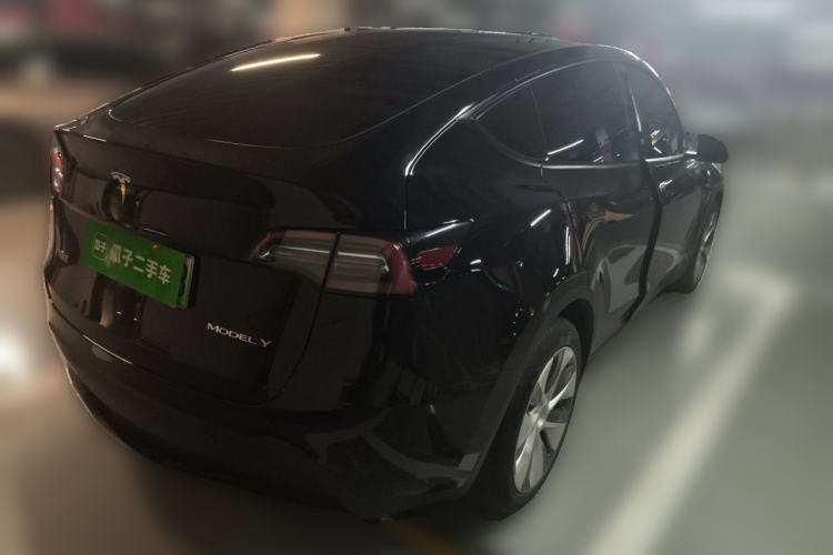 Used Tesla Model Y 2021 Revised Version 2 Long-Range All-Wheel-Drive Edition Rear Right 45 Deg