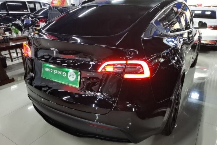 Used Tesla Model Y 2021 Standard Range Rear-Wheel Drive Version Rear Right 45 Deg