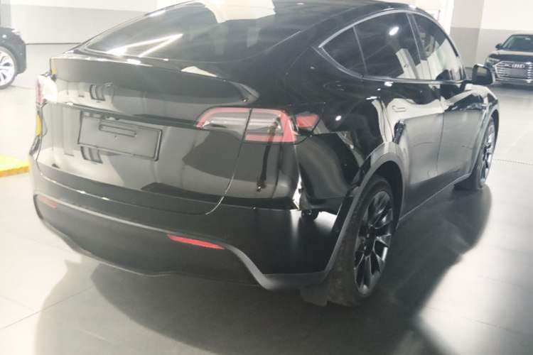 Used Tesla Model Y 2021 Long-Range All-Wheel-Drive Version Rear Right 45 Deg